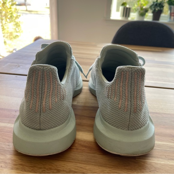 Adidas Swift Run Sneaker - Size 11 - Picture 6 of 7